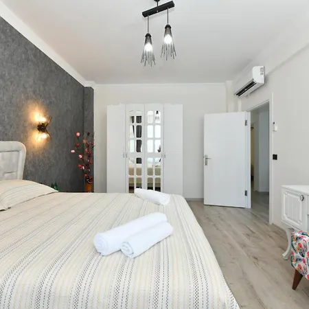Apartamento Center 12 *